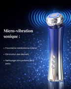 femme utilisant produit appareil multi fonction ems microcourants nettoyage profond peau LED micro-vibration sonique